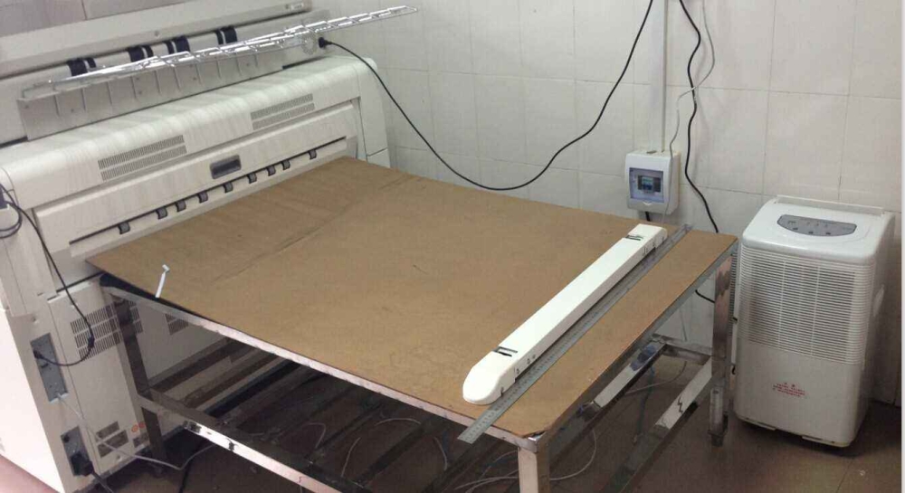 夏天凹印生產(chǎn)要用除濕機(jī)控濕 夏天凹印生產(chǎn)要用除濕機(jī)控濕