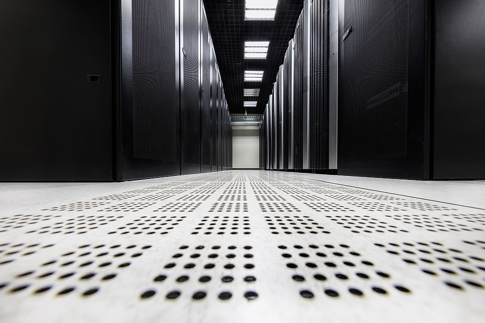 工業(yè)除濕機對數(shù)據(jù)中心溫度監(jiān)測與調(diào)控 工業(yè)除濕機對數(shù)據(jù)中心溫度監(jiān)測與調(diào)控